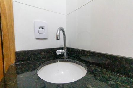 Apartamento à venda com 38m², 2 quartos e sem vaga Apartamento à venda com 38m², 2 quartos e sem vagaBanheiro