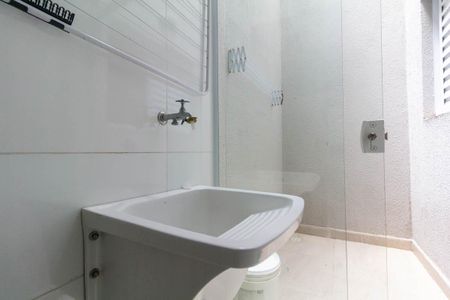 Apartamento à venda com 38m², 2 quartos e sem vaga Apartamento à venda com 38m², 2 quartos e sem vaga Área de Serviço