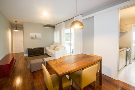 Apartamento para alugar com 90m², 1 quarto e 1 vaga Apartamento para alugar com 90m², 1 quarto e 1 vagaSala de Jantar