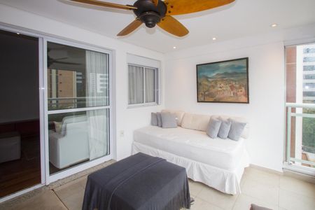 Apartamento para alugar com 90m², 1 quarto e 1 vaga Apartamento para alugar com 90m², 1 quarto e 1 vagaVaranda