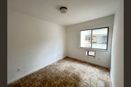 Apartamento à venda com 70m², 2 quartos e 1 vagaQuarto 2