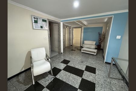 Apartamento à venda com 70m², 2 quartos e 1 vagaHall de entrada