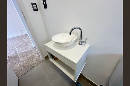 Apartamento à venda com 70m², 2 quartos e 1 vagaBanheiro