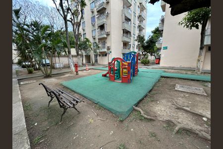 Apartamento à venda com 70m², 2 quartos e 1 vagaÁrea comum - Playground