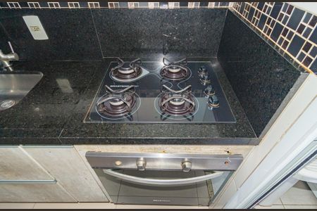 Apartamento à venda com 55m², 2 quartos e 1 vagaDetalhe - Cozinha