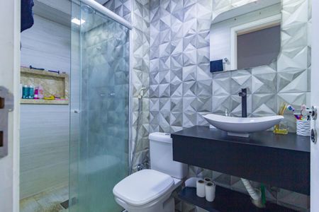 Apartamento à venda com 55m², 2 quartos e 1 vagaBanheiro - Social