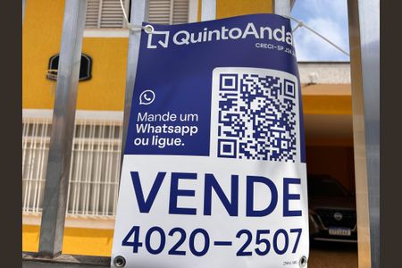 Casa à venda com 253m², 4 quartos e 5 vagas Casa à venda com 253m², 4 quartos e 5 vagasPlaca