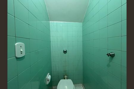 Casa à venda com 253m², 4 quartos e 5 vagas Casa à venda com 253m², 4 quartos e 5 vagasLavabo