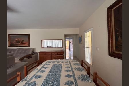 Sala de casa à venda com 4 quartos, 253m² em Jardim Monjolo, São Paulo