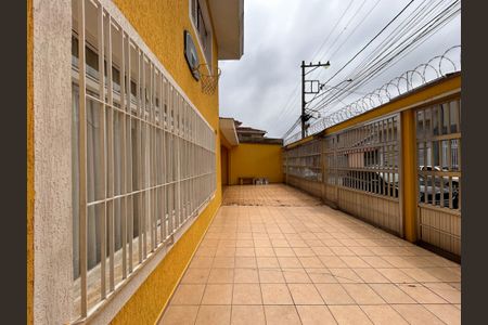 Casa à venda com 253m², 4 quartos e 5 vagas Casa à venda com 253m², 4 quartos e 5 vagasGaragem