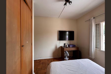 Casa à venda com 253m², 4 quartos e 5 vagas Casa à venda com 253m², 4 quartos e 5 vagasQuarto 2