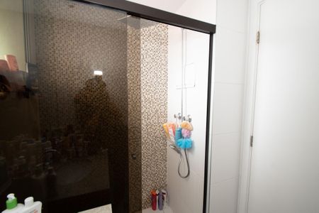 Apartamento à venda com 100m², 2 quartos e 2 vagasBanheiro da suíte 2