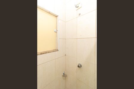 Casa à venda com 180m², 3 quartos e 4 vagasBanheiro da Suíte 2