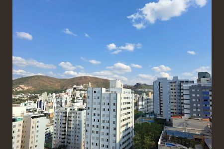 Apartamento à venda com 195m², 4 quartos e 3 vagas Apartamento à venda com 195m², 4 quartos e 3 vagasQuarto 1