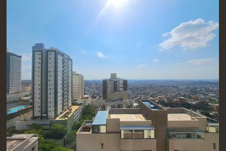Apartamento à venda com 195m², 4 quartos e 3 vagas Apartamento à venda com 195m², 4 quartos e 3 vagasVista