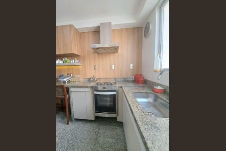 Apartamento à venda com 195m², 4 quartos e 3 vagas Apartamento à venda com 195m², 4 quartos e 3 vagasCozinha