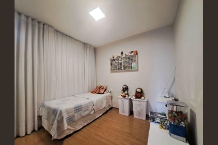 Apartamento à venda com 195m², 4 quartos e 3 vagas Apartamento à venda com 195m², 4 quartos e 3 vagasQuarto 1
