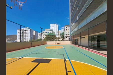 Apartamento à venda com 195m², 4 quartos e 3 vagas Apartamento à venda com 195m², 4 quartos e 3 vagasÁrea comum