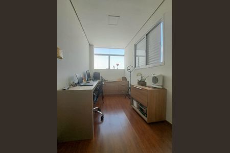 Apartamento à venda com 195m², 4 quartos e 3 vagas Apartamento à venda com 195m², 4 quartos e 3 vagasQuarto 3