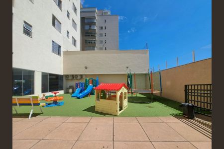 Apartamento à venda com 195m², 4 quartos e 3 vagas Apartamento à venda com 195m², 4 quartos e 3 vagasÁrea comum