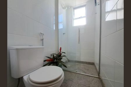 Apartamento à venda com 195m², 4 quartos e 3 vagas Apartamento à venda com 195m², 4 quartos e 3 vagasBanheiro
