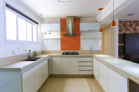 Apartamento à venda com 107m², 2 quartos e 2 vagasCozinha