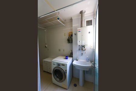 Apartamento à venda com 107m², 2 quartos e 2 vagasÁrea de Serviço