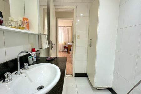 Apartamento à venda com 108m², 3 quartos e sem vagaBanheiro