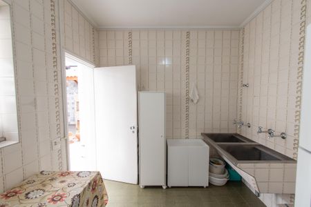 Casa à venda com 252m², 3 quartos e 4 vagasLavanderia