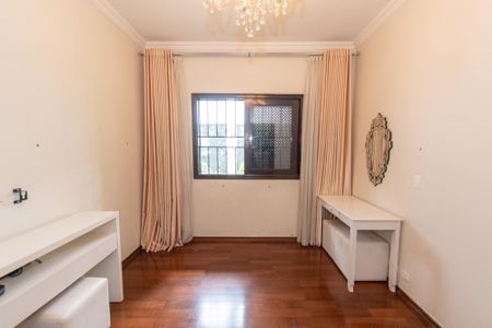 Casa à venda com 252m², 3 quartos e 4 vagasSuíte