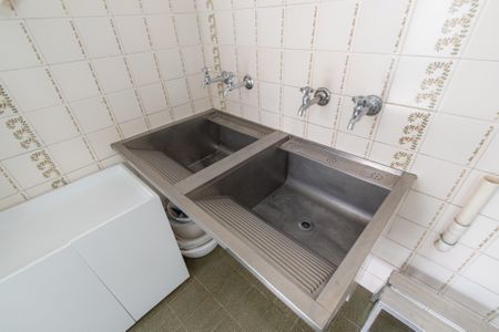 Casa à venda com 252m², 3 quartos e 4 vagasLavanderia