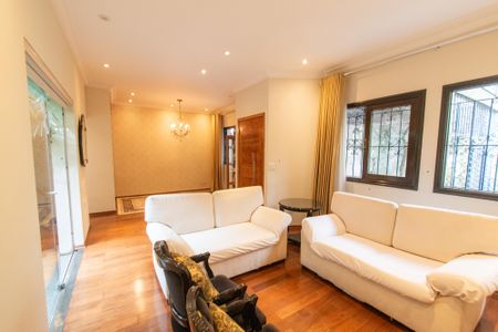 Casa à venda com 252m², 3 quartos e 4 vagasSala