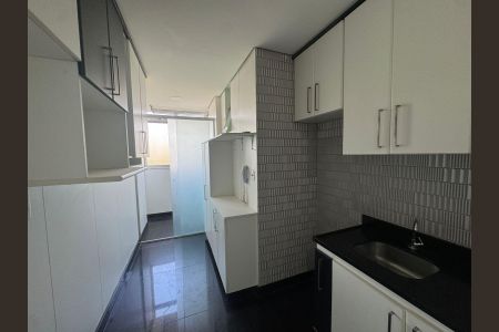 Apartamento à venda com 125m², 3 quartos e 2 vagasCozinha
