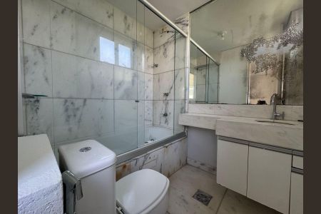 Apartamento à venda com 125m², 3 quartos e 2 vagasBanheiro da Suíte