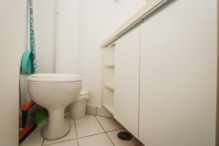 Apartamento à venda com 43m², 1 quarto e 1 vagaBanheiro de Serviço