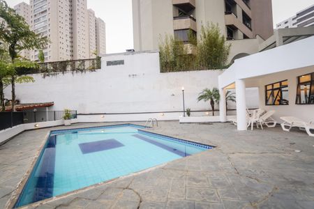 Apartamento à venda com 43m², 1 quarto e 1 vagaÁrea comum - Piscina