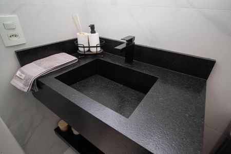 Apartamento à venda com 70m², 2 quartos e 1 vagaBanheiro Social