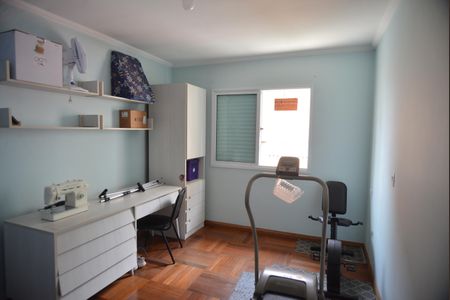 Casa à venda com 220m², 4 quartos e 4 vagasSuíte 2