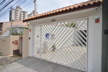 Casa à venda com 220m², 4 quartos e 4 vagasFachada