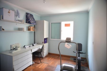 Casa à venda com 220m², 4 quartos e 4 vagasSuíte 2