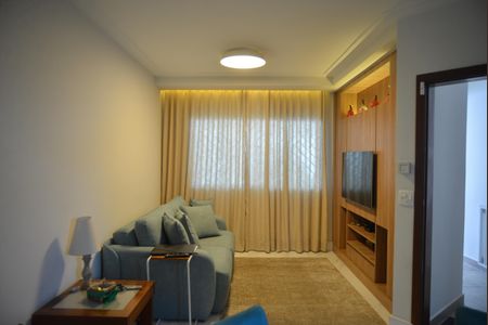 Sala de casa à venda com 4 quartos, 220m² em Vila Valparaíso, Santo André