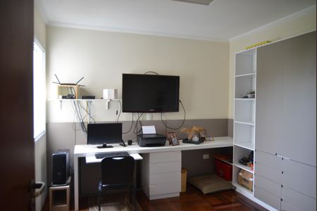 Casa à venda com 220m², 4 quartos e 4 vagasQuarto 2