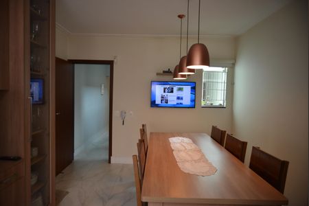Casa à venda com 220m², 4 quartos e 4 vagasCozinha