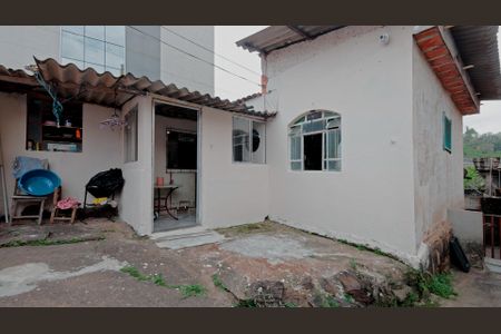 Casa à venda com 250m², 2 quartos e sem vagaQuintal