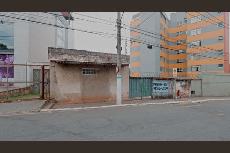 Casa à venda com 250m², 2 quartos e sem vagaFachada