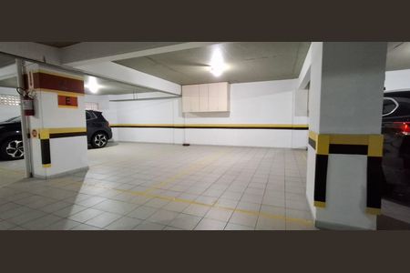 Apartamento para alugar com 50m², 1 quarto e 1 vaga Apartamento para alugar com 50m², 1 quarto e 1 vagaGaragem