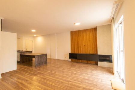 Apartamento à venda com 162m², 2 quartos e 2 vagas Apartamento à venda com 162m², 2 quartos e 2 vagasSala