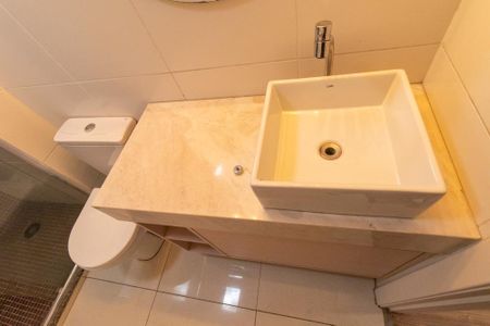 Apartamento à venda com 162m², 2 quartos e 2 vagas Apartamento à venda com 162m², 2 quartos e 2 vagasBanheiro Social
