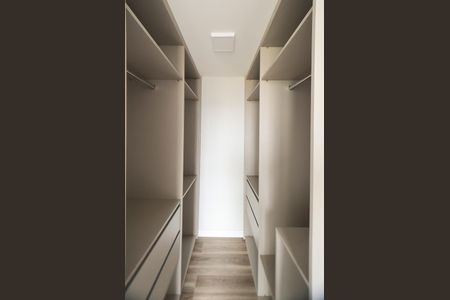 Apartamento para alugar com 62m², 2 quartos e 1 vagaCloset Suíte