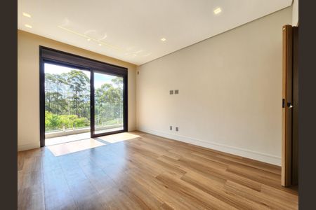 Casa de condomínio à venda com 372m², 4 quartos e 4 vagas Casa de condomínio à venda com 372m², 4 quartos e 4 vagasSuíte 1